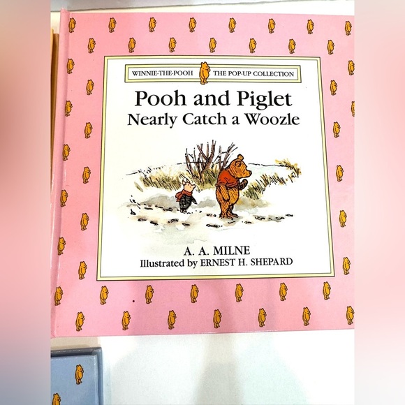 Set of 4 Winnie the Pooh Hardcover Pop-Up Books - Picture 4 of 10